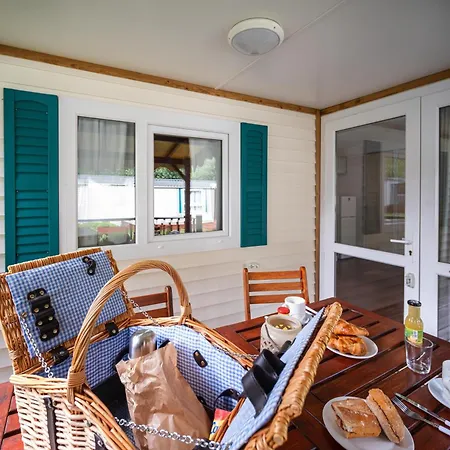 Camping Frontera Park Farga de Moles