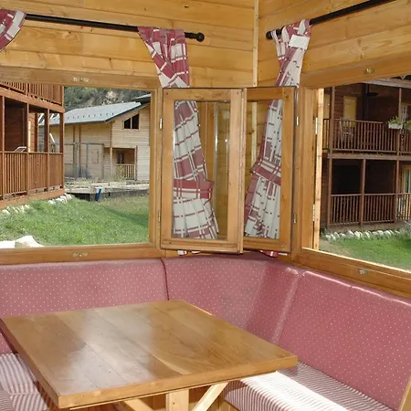 Camping Frontera Park *